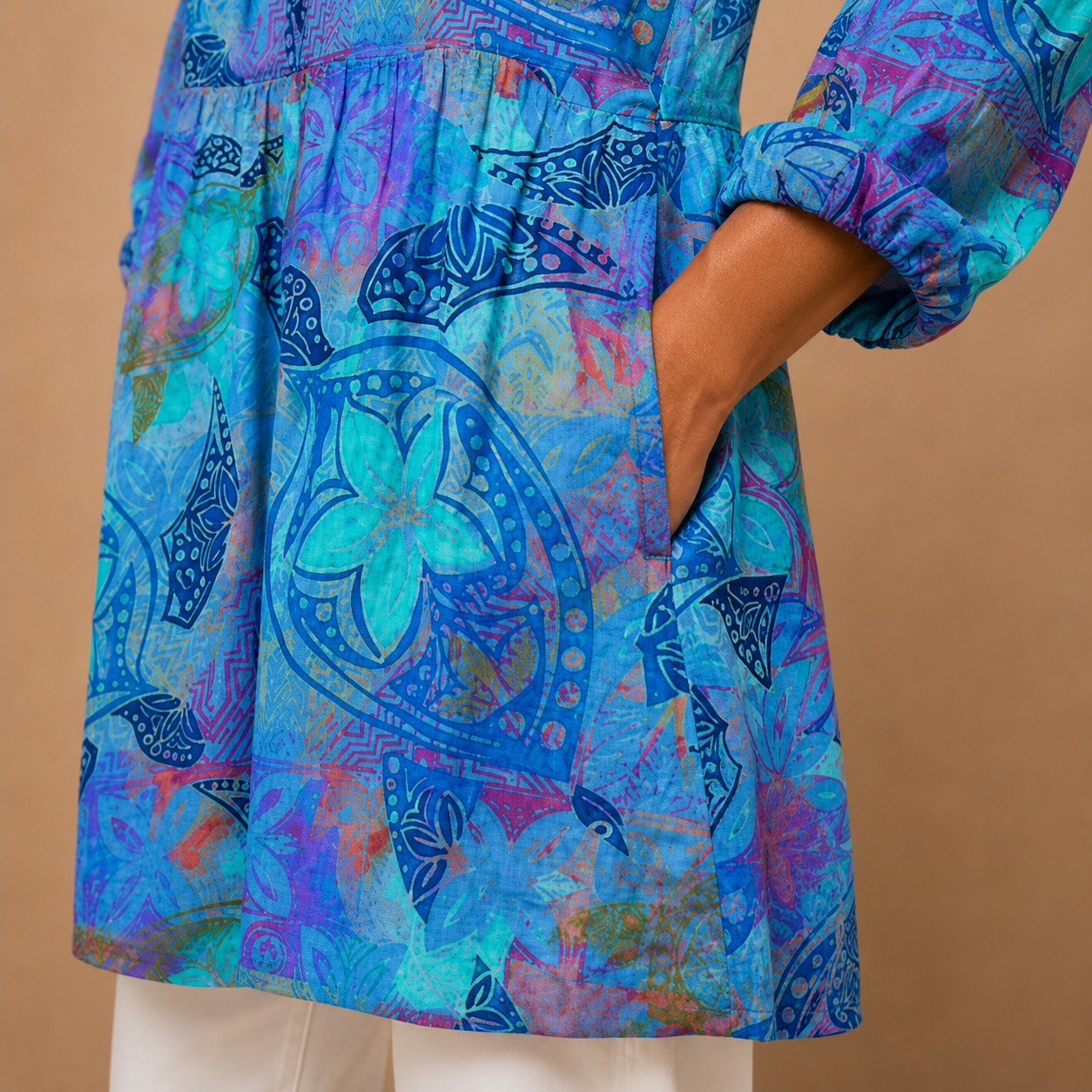 Juliette | Long Blouse with V-Neck