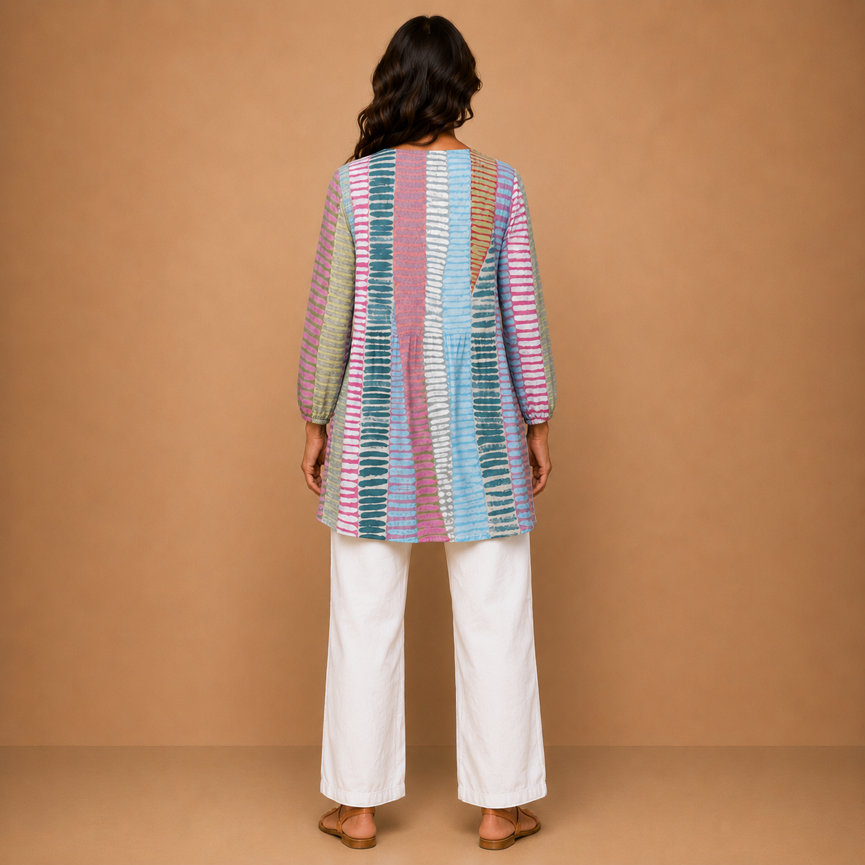 Anais | Long Blouse with V-Neck
