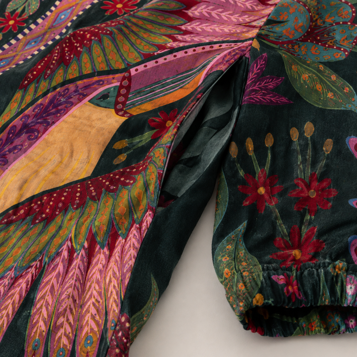 Manon | Long Blouse with V-Neck